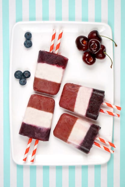 Bomb pop fruit popsicles