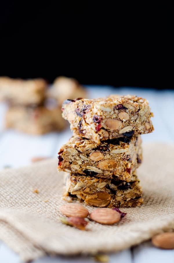 Cranberry almond quinoa granola bars
