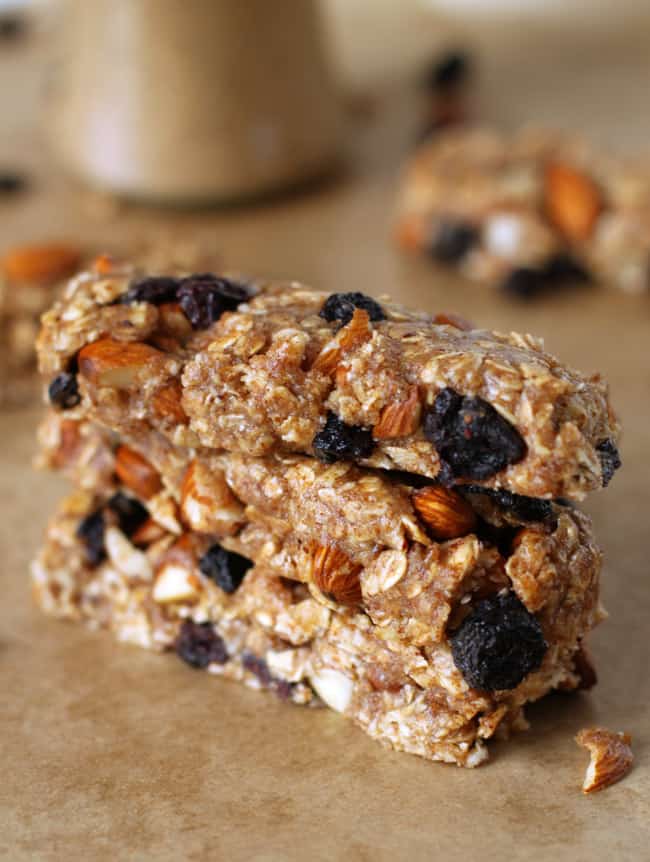 Gluten free no bake almond blueberry granola bars