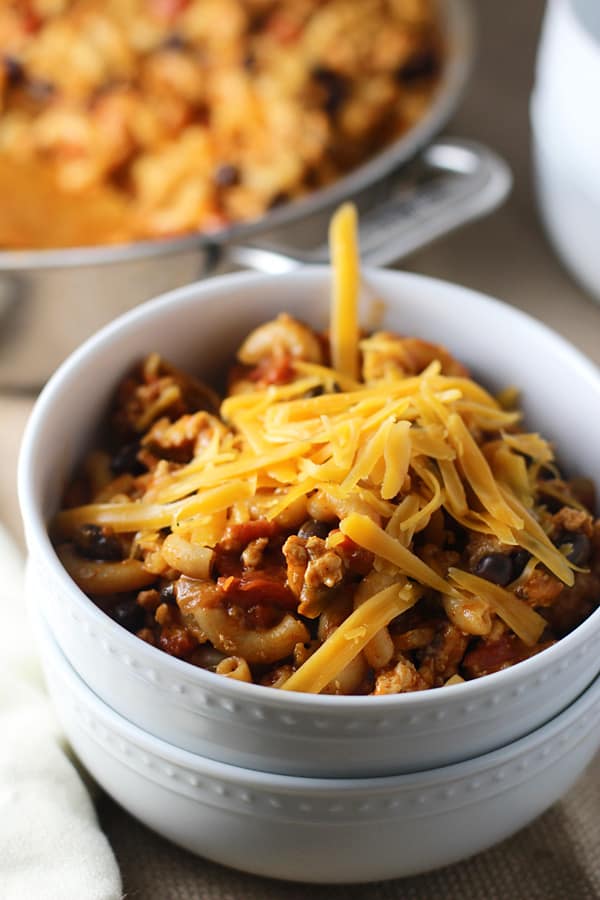 Skinny One Pot Chili Mac & Cheese