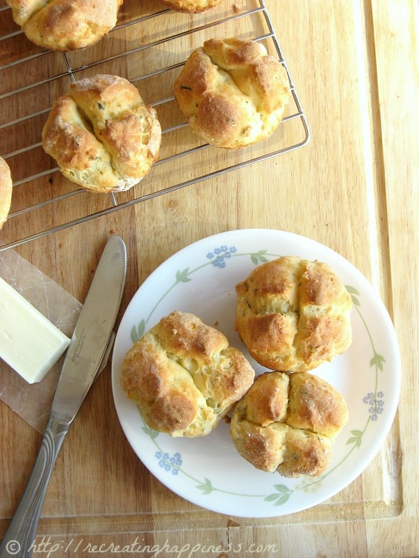 Triple-Herb Overnight Dinner Rolls