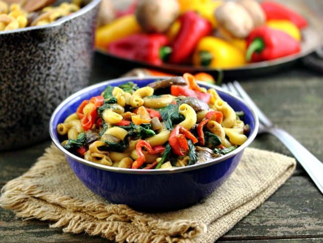 Mac & “Cheese” with Creminis, Peppers and Spinach