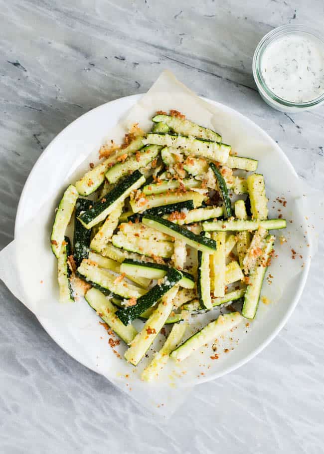 Baked parmesan zucchini fries by Hello Natural
