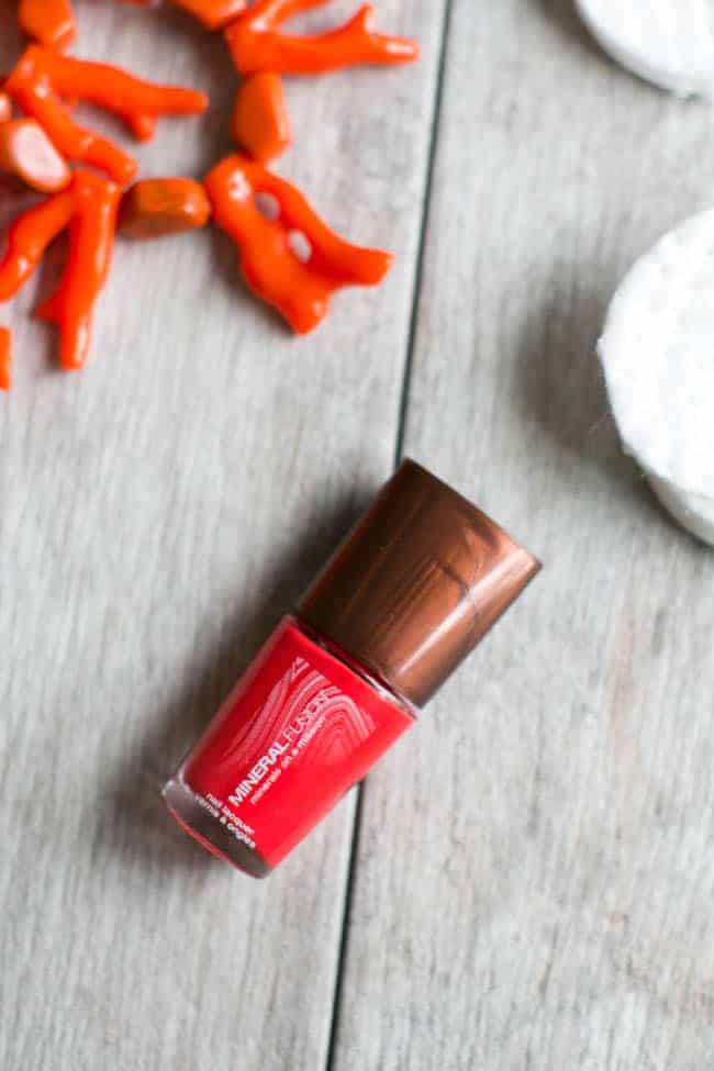 10 Best Non-Toxic Nail Polishes | Hello Glow