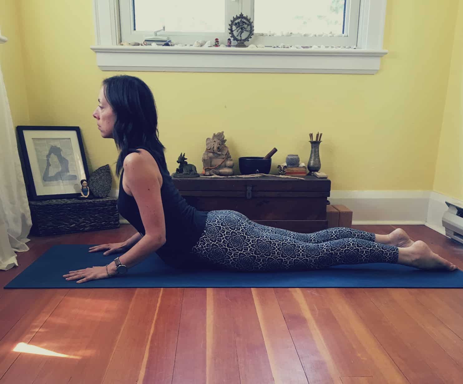5 Yoga Poses For Better Digestion Hello Glow