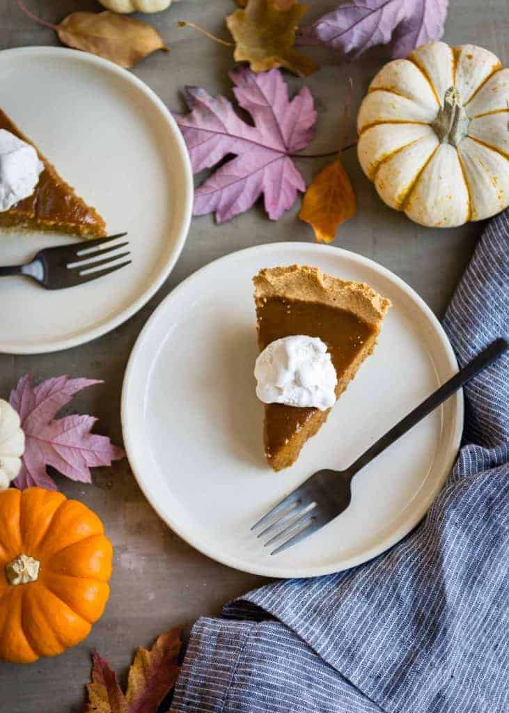 The Perfect Grain-Free Paleo Pumpkin Pie | Hello Glow