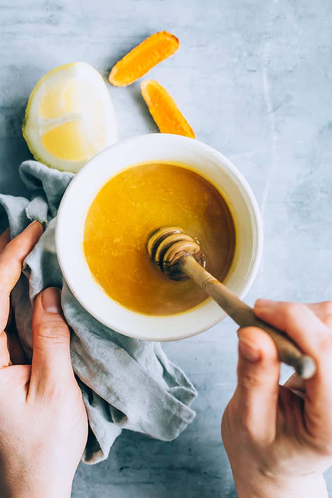 combine turmeric and honey for anti-inflammatory benefits