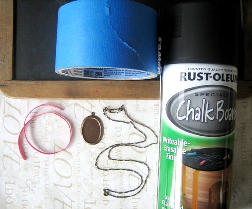 DIY Chalkboard Necklace