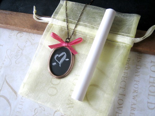 DIY Chalkboard Necklace