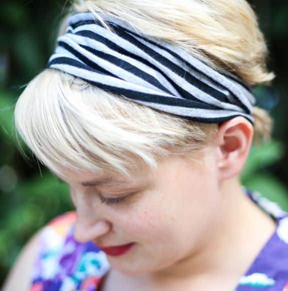 DIY T-Shirt Headband | HelloGlow.co