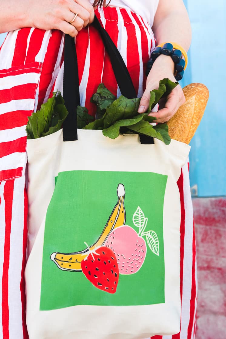 How to Design a Tote Bag & 5 Simple Design Ideas