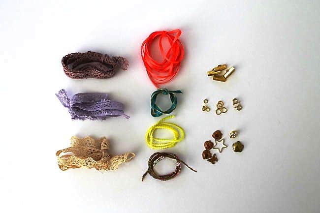 Lace-charm-bracelet-materials
