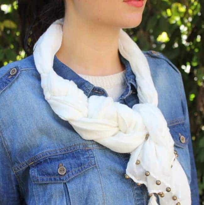 19 Ways to Tie a Scarf