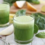Pear Ginger Spinach Detox Juice | Hello Glow