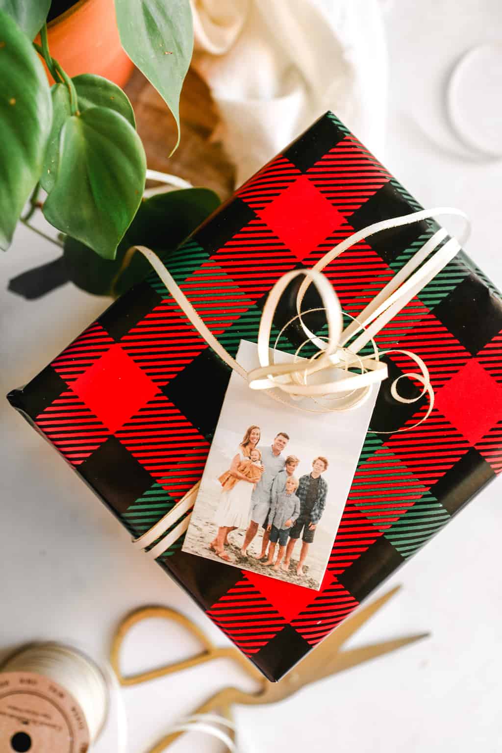 diy-photo-transfer-clay-gift-tags-hello-glow