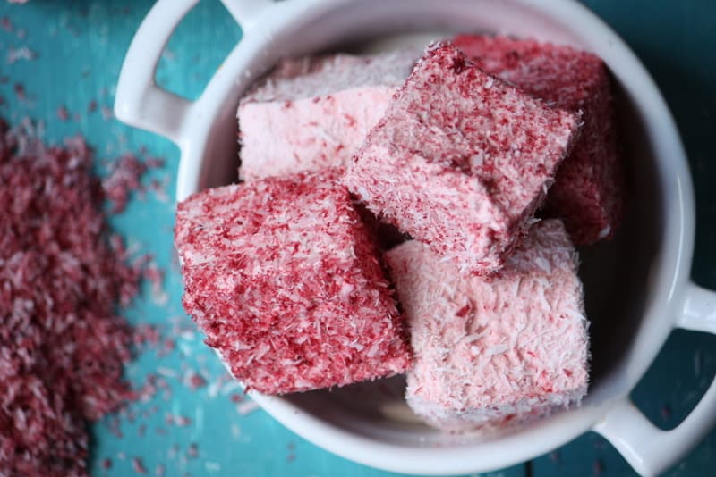 12 All-Natural Pink and Red Recipes That Are Still a Treat - Healthy Homemade Pink Marshmallows