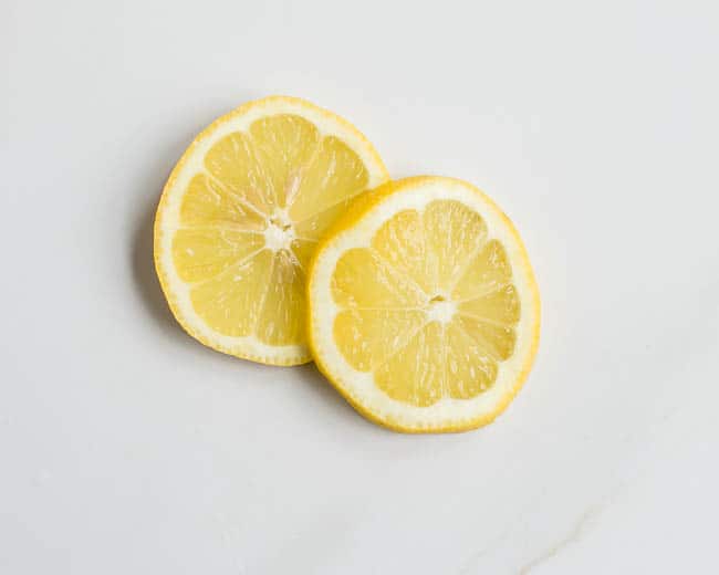5 ways to clean skin without soap lemon｜HelloGlow.co