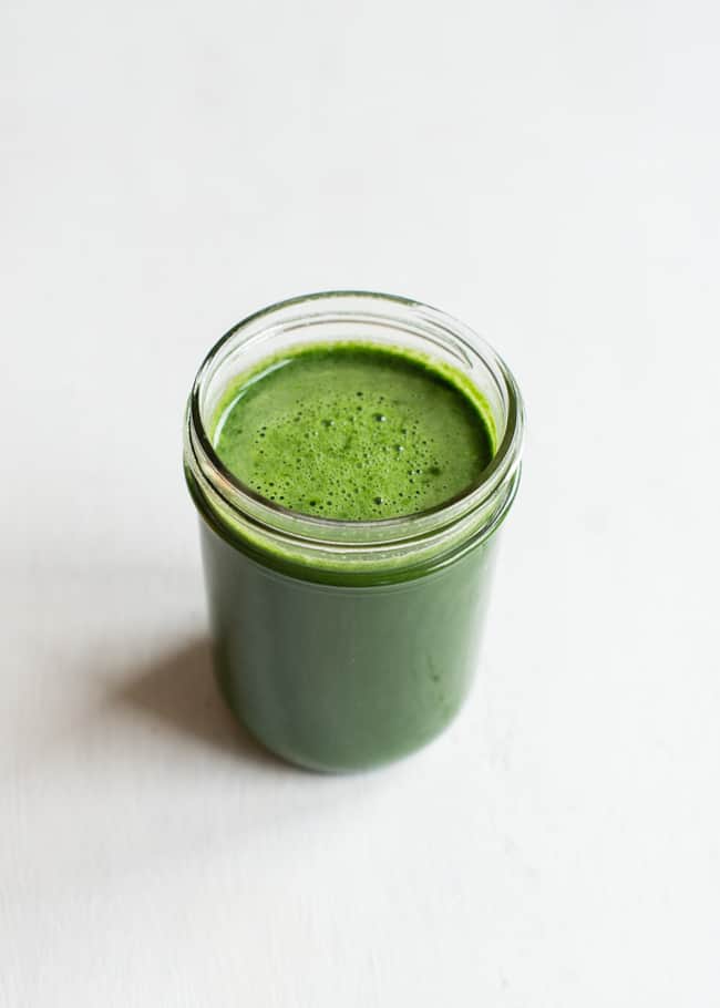 Cucumber Parsley Lemon Kale Juice | HelloGlow.co