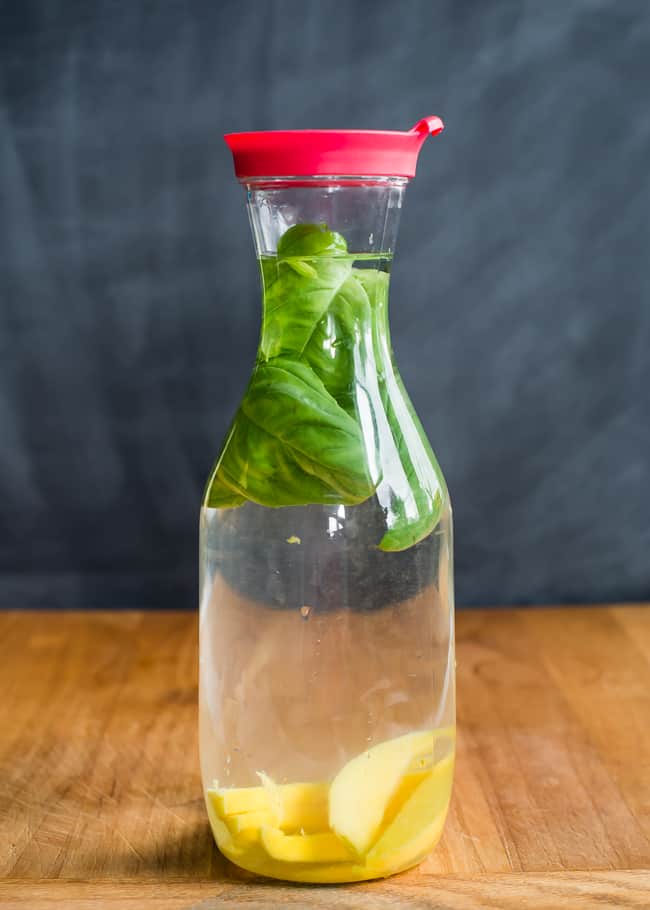 Mango Basil | http://homemaderecipes.com/healthy/12-fruit-infused-water-recipes/