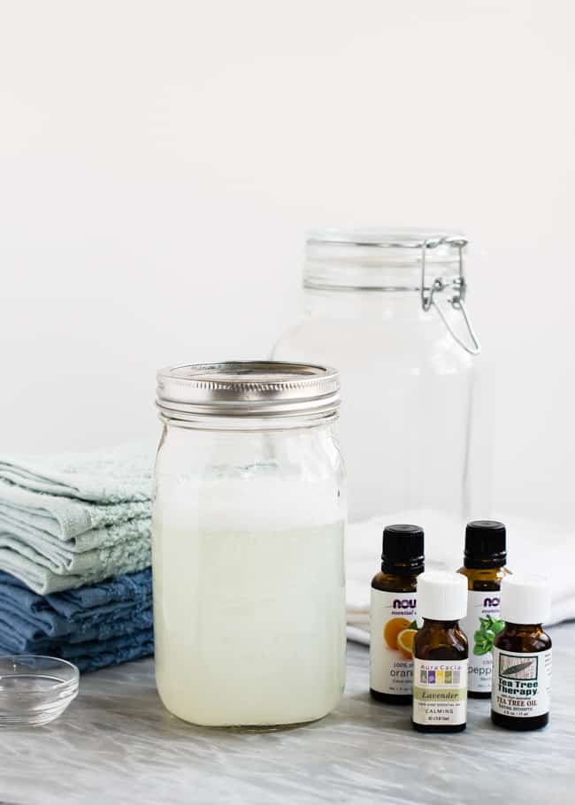 DIY natural disinfectant wipes | HelloGlow.co