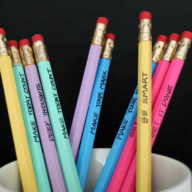 DIY Painted Again-to-College Pencils | HelloGlow.co