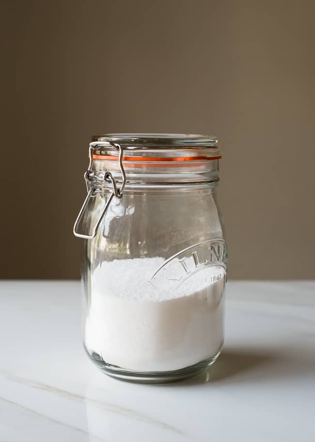 How to Make DIY Bath Salts | HelloGlow.co