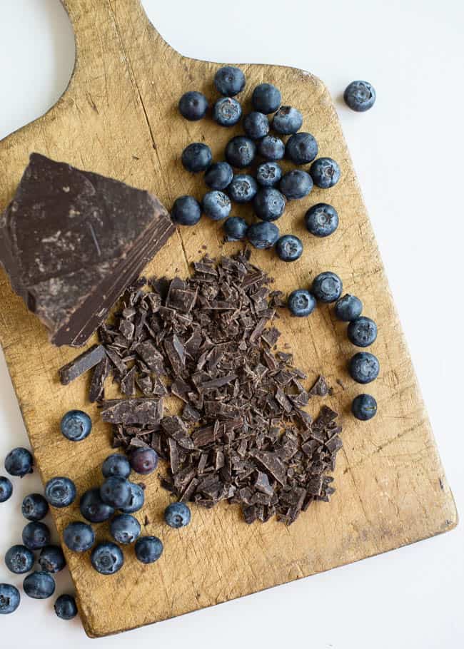 Blueberry Chocolate Vegan Ice Cream | HelloGlow.co