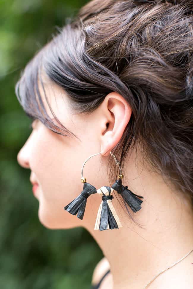 DIY Earrings with Raffia | Hello Glow