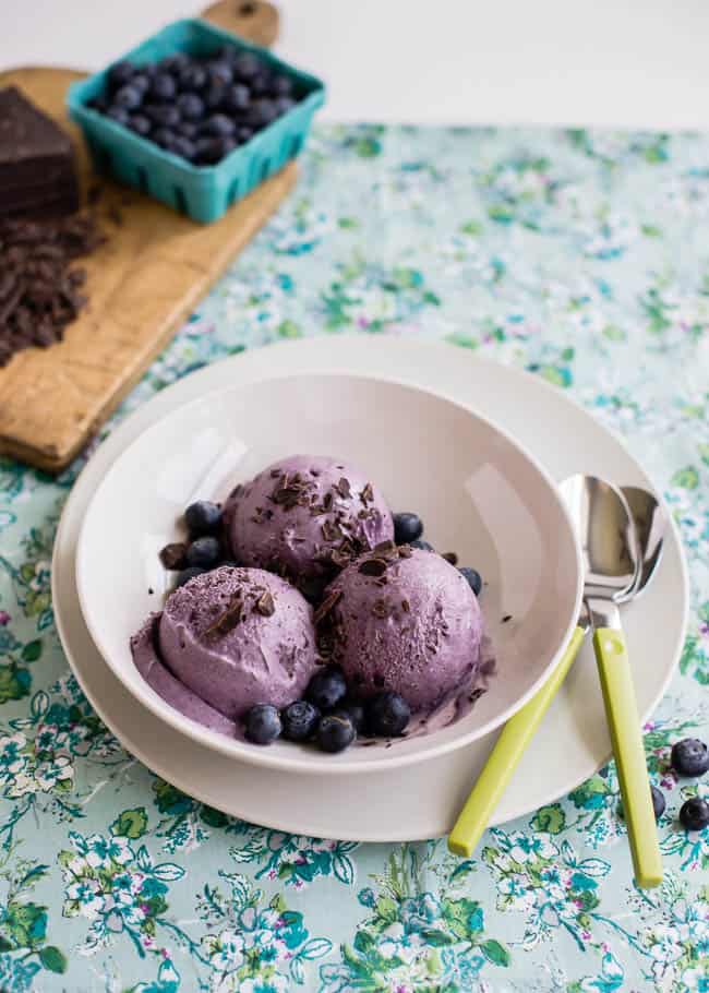 Blueberry Chocolate Chunk Vegan Ice Cream | HelloGlow.co