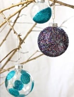 5 Easy DIY Christmas Ornaments | HelloGlow.co
