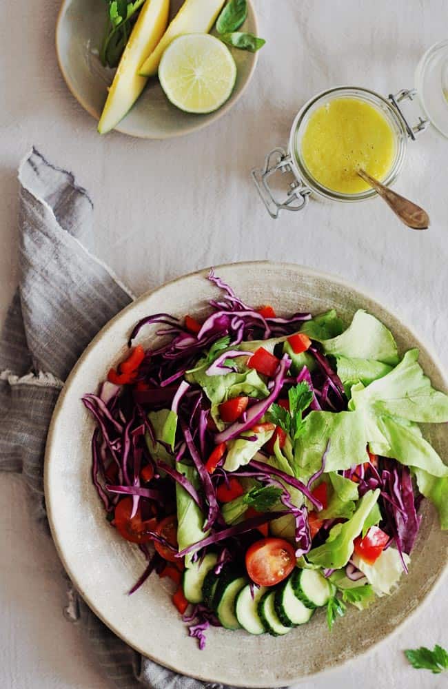 Hydrating Romaine Salad with Mango-Basil Dressing