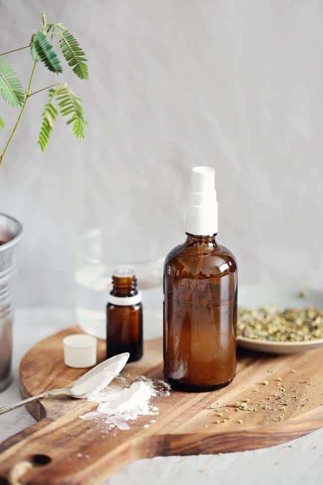 DIY Dry Shampoo Spray | HelloGlow.co