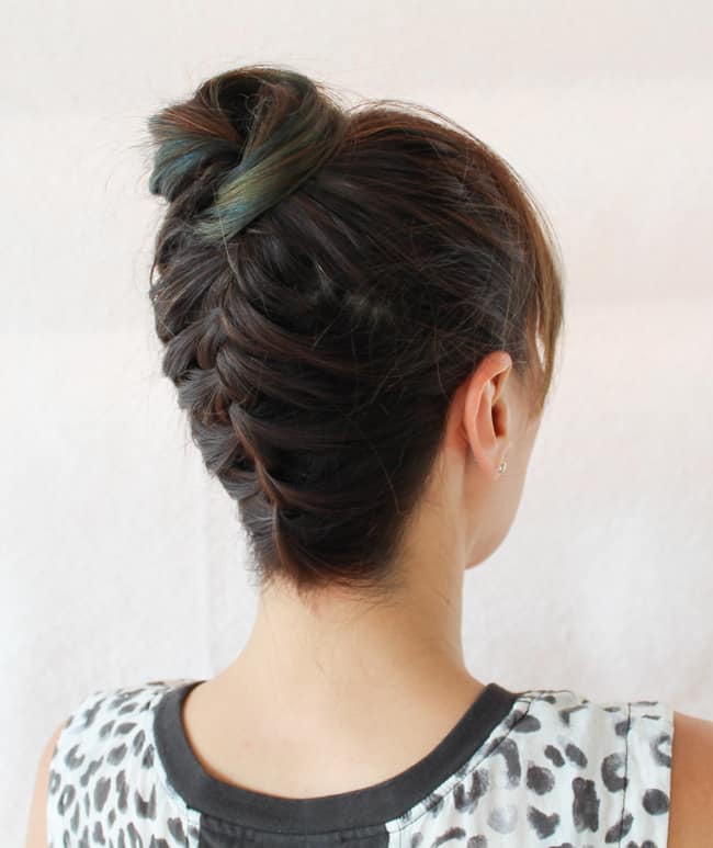 10 Easy Updos You Can Actually Do With 2 Hands Hello Glow