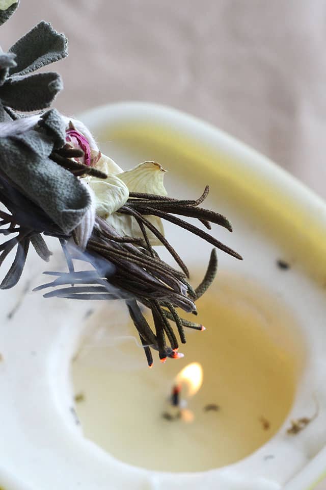 How To Make Your Own Rosemary Sage Smudge Sticks O Glow Diy Smudge Sticks