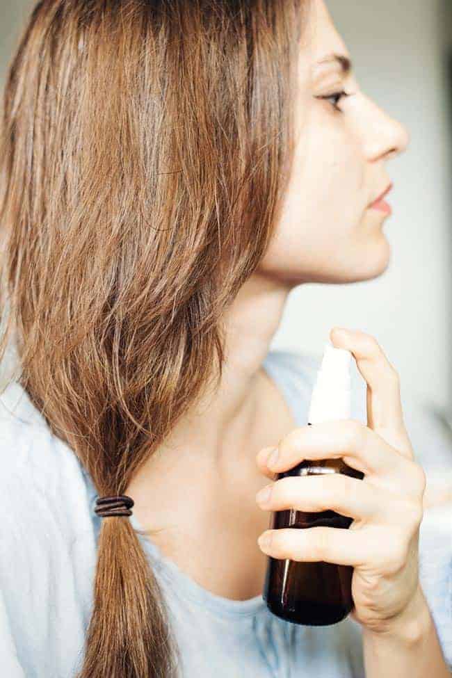 9 Natural Treatments for Dandruff