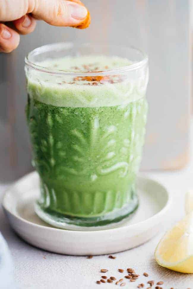 Mixed Greens Smoothie | 4 Spicy Smoothies