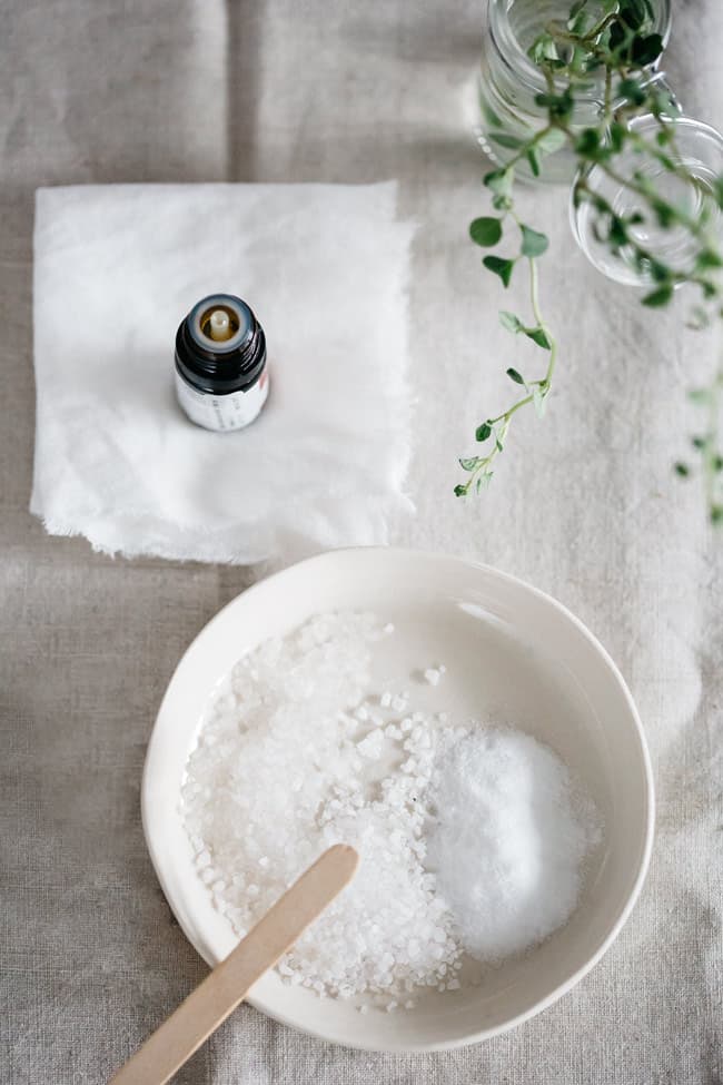 7 Best Bath Remedies For Everyday Ailments: Eucalyptus Bath Salt