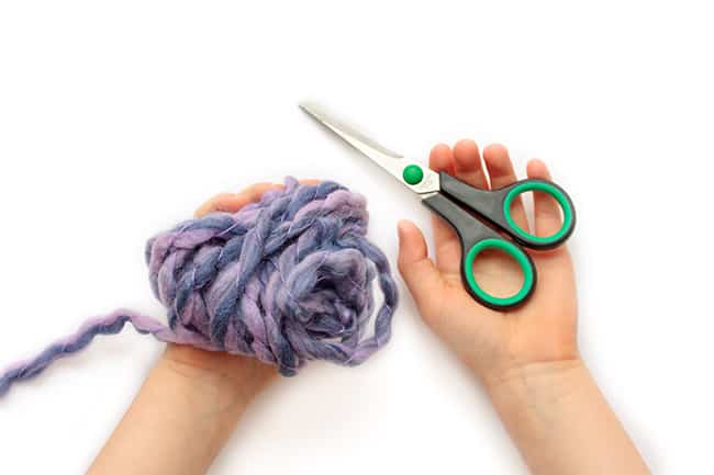 DIY: Finger Knit Infinity Scarf