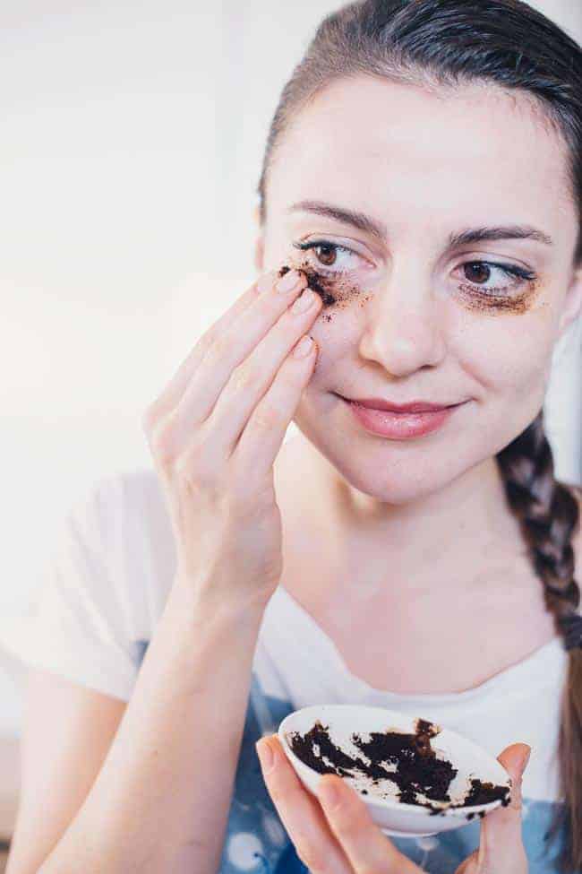 From Dark Circles to Fine Lines: 3 DIY Ways to Anti-Age 