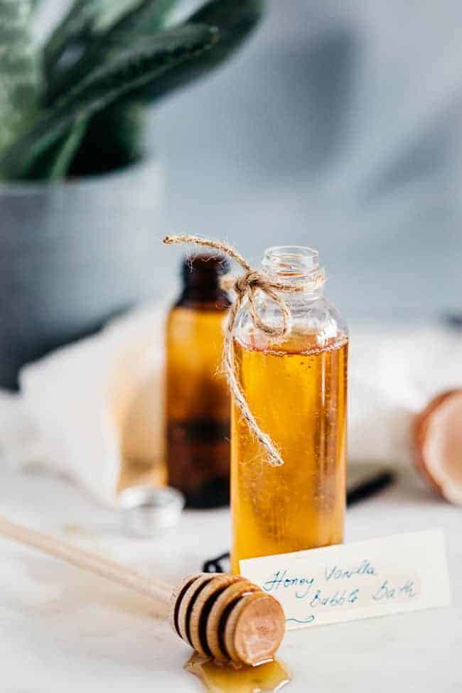 Honey Vanilla Bubble Bath | 10 Homemade Bubble Bath Recipes