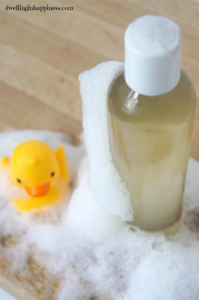 Calming homemade bubble bath for kids by Dwelling in Happiness | 10 Homemade Bubble Bath Recipes