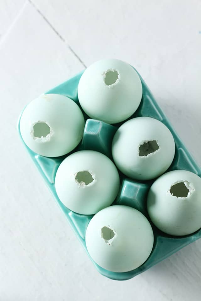 DIY Candles in Eggs