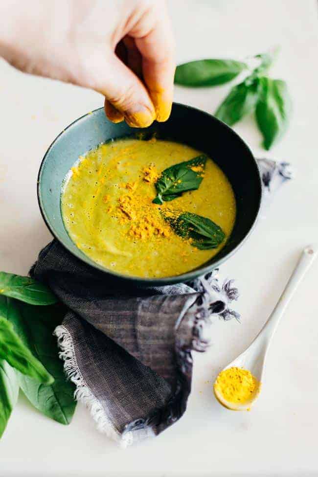 Glowing Greens Soup | 5 Soup Cleanse Recipes 