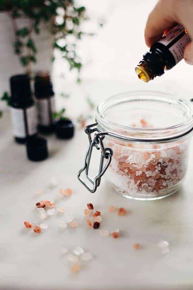 homemade bath salts with himalayan salt