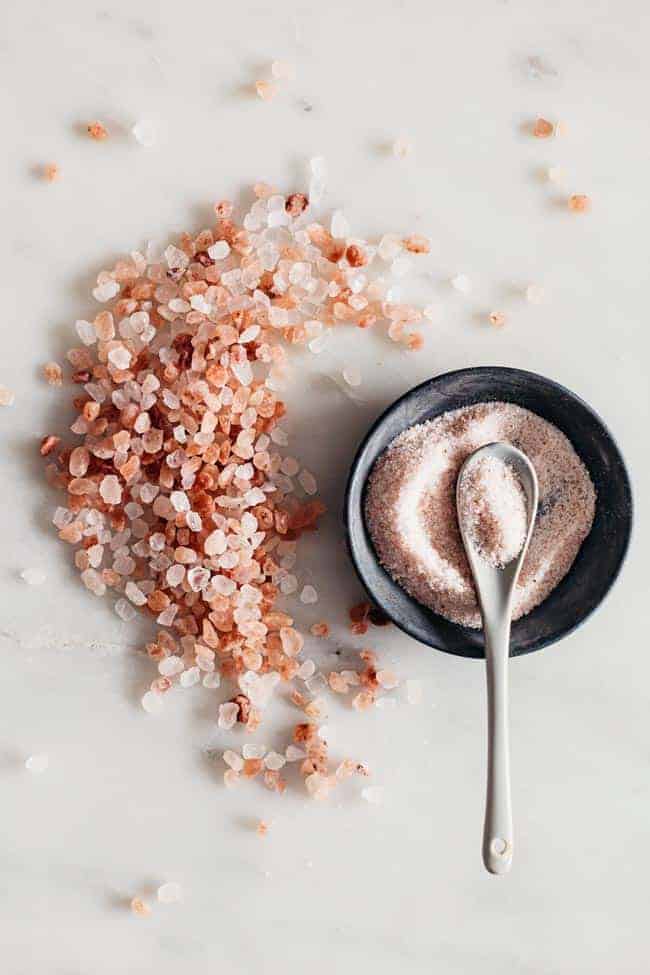 How to take a pink salt bath