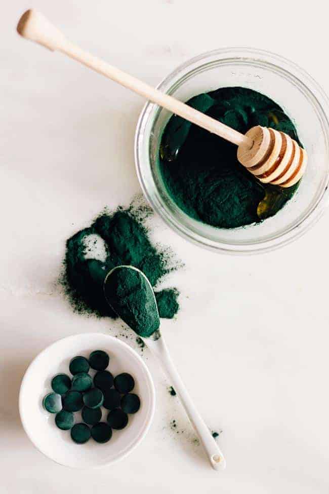 Brightening Spirulina Face Mask HelloGlow