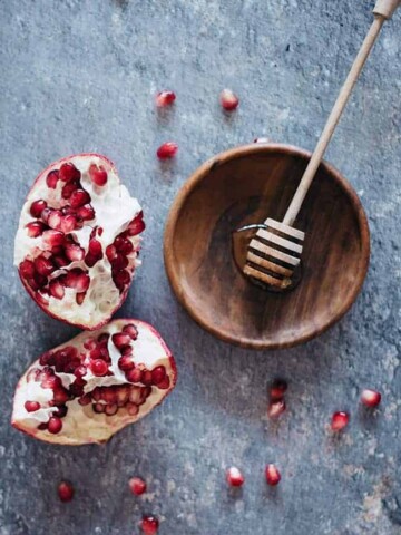 Pomegranate seed face mask recipe