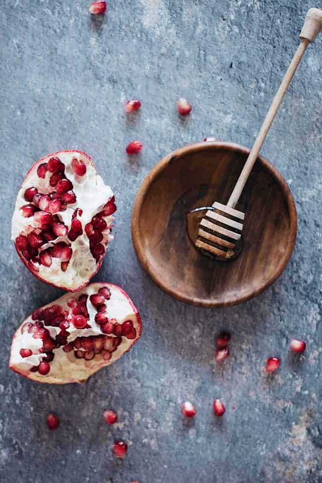 Fight Aging + Acne With 7 DIY Pomegranate Beauty Recipes | Hello Glow