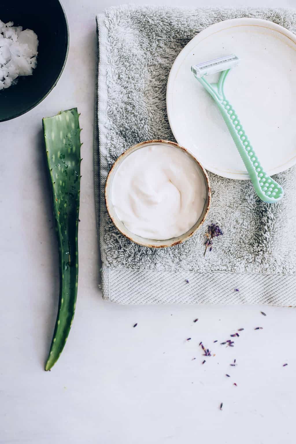 Diy Coconut Oil Shaving Cream + 9 Tips For The Perfect Shave - Hello Glow