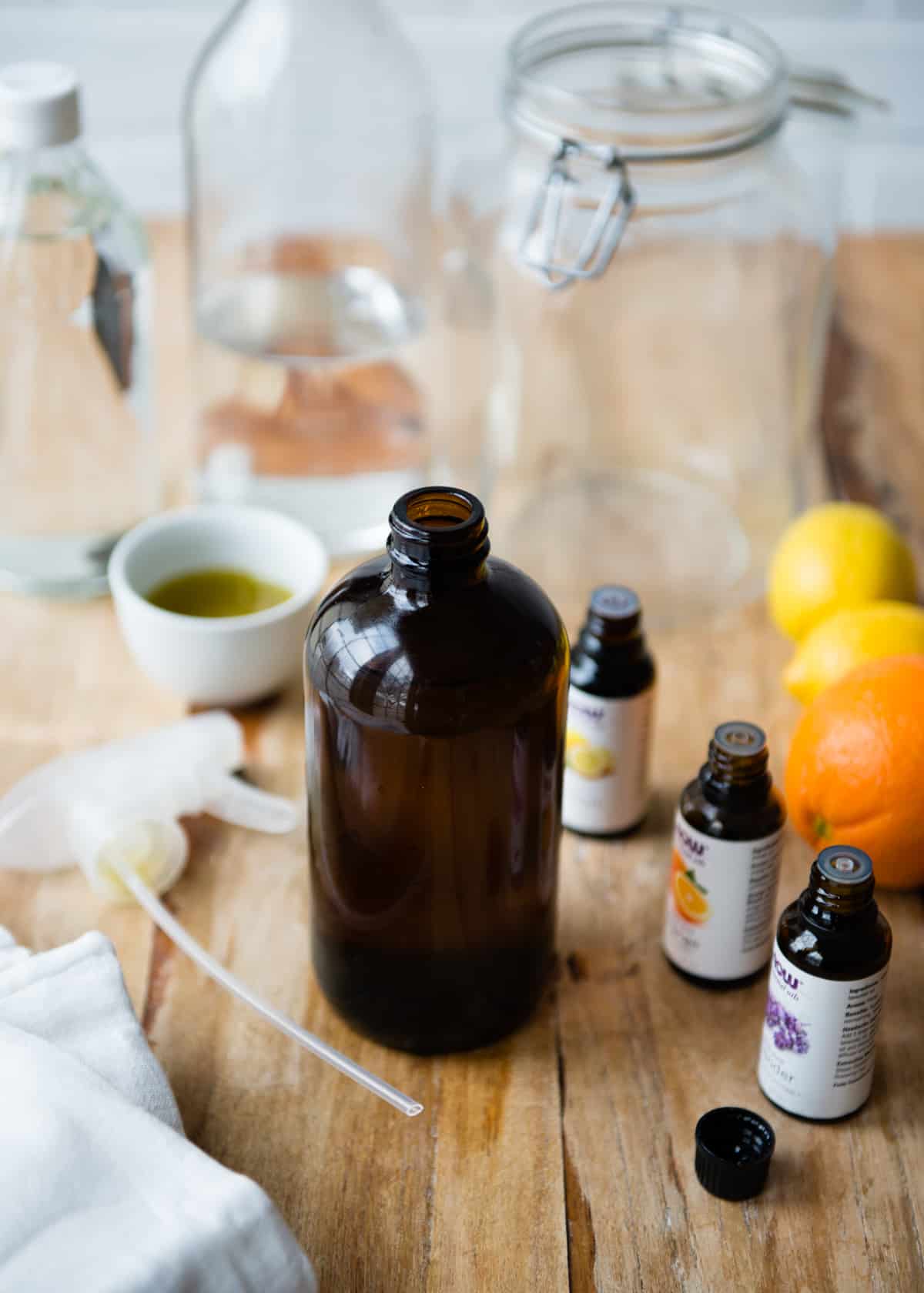 DIY Citrus Olive Oil Dust Wipes | Hello Glow